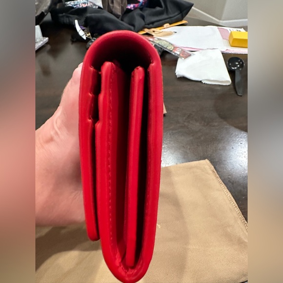 NWT red Burberry snap wallet. - Picture 2 of 10